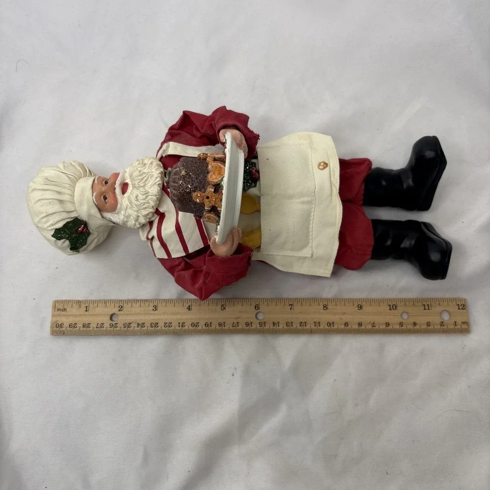 Possible Dreams Clothique Santa Claus Cake Baker Chef Figgy Pudding Figure Mache